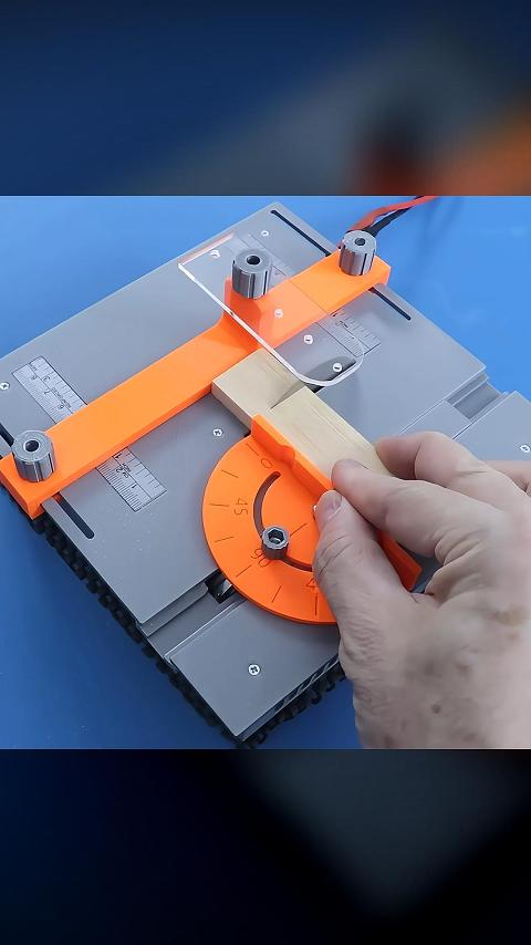 纯3D打印件制作的超实用迷你台锯