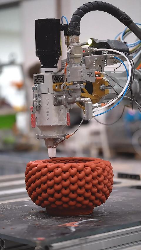 VERTICO有色混凝土3D打印花盆