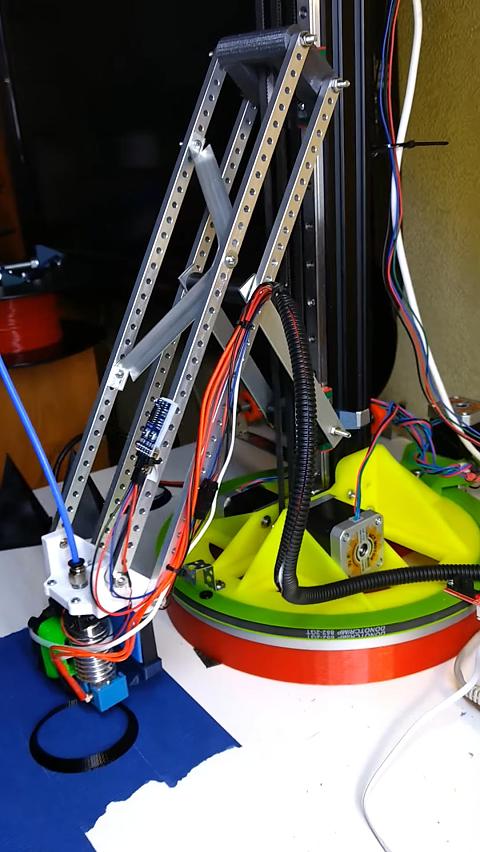 一台奇怪的3D打印机