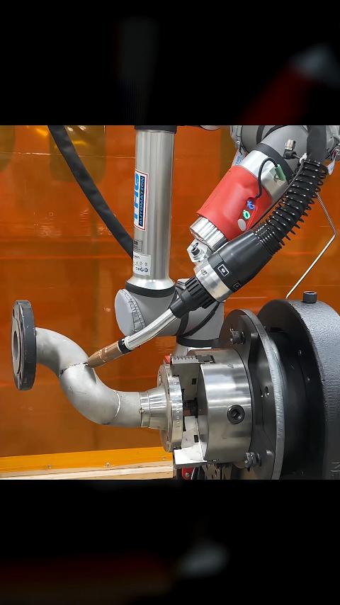 高效协同 动态纠错！智能管道焊接全自动解决方案 UR机械臂 x Fronius焊机 x THG COBOT系统