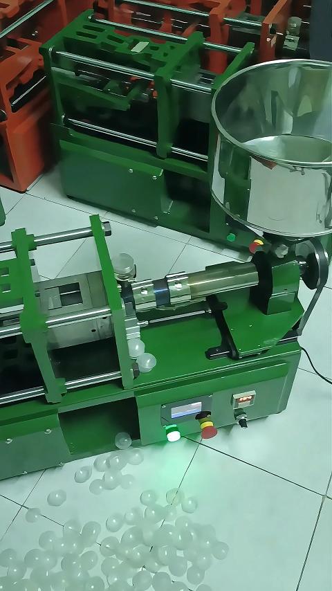 全自动桌面级台式迷你注塑机