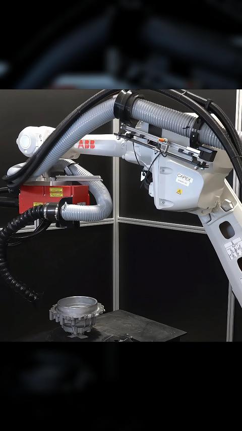 激光清洗黑科技：高效除锈全自动机器人颠覆传统工艺