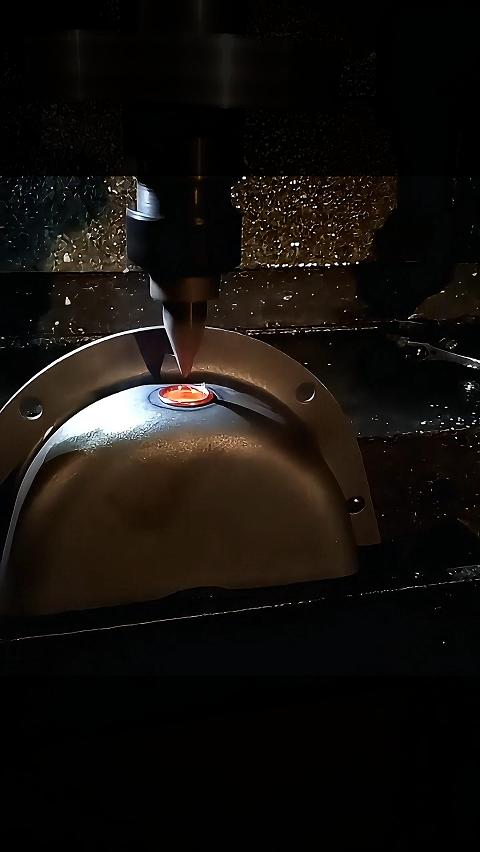 金属薄壁管件加工工艺：金属热熔钻技术高精度无屑钻孔