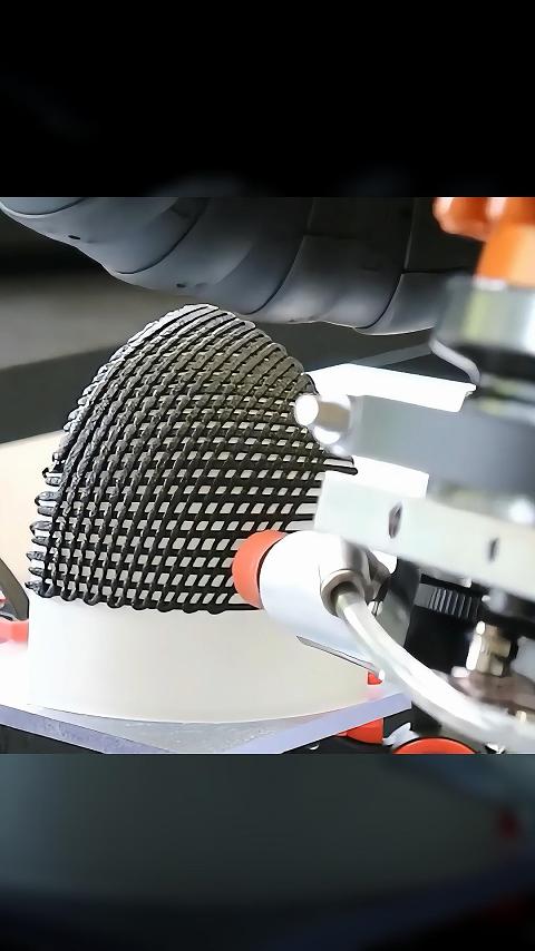 告别台阶效应！六轴机械臂3D打印PA6-CF自由曲面外壳