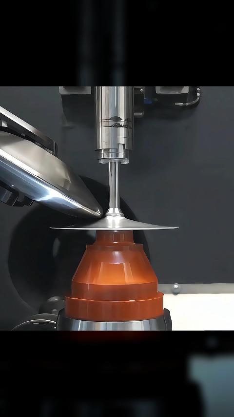 革命性金属加工：金属旋压铣削一体机