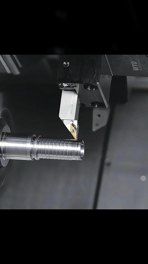 三刀塔+双主轴！多工序同步复杂轮廓一次成型