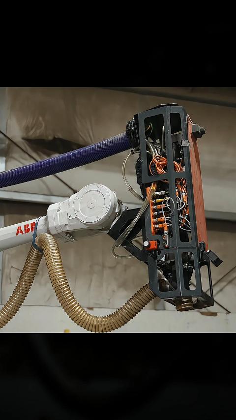 精准高效！看智能机器人如何全自动玩转钻孔打螺丝