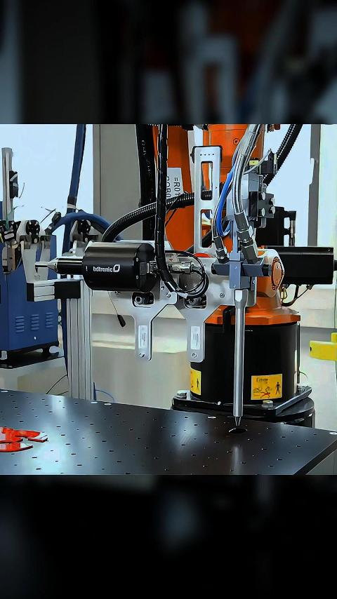 精准智造！3M x Nordson 智能全自动点胶工艺