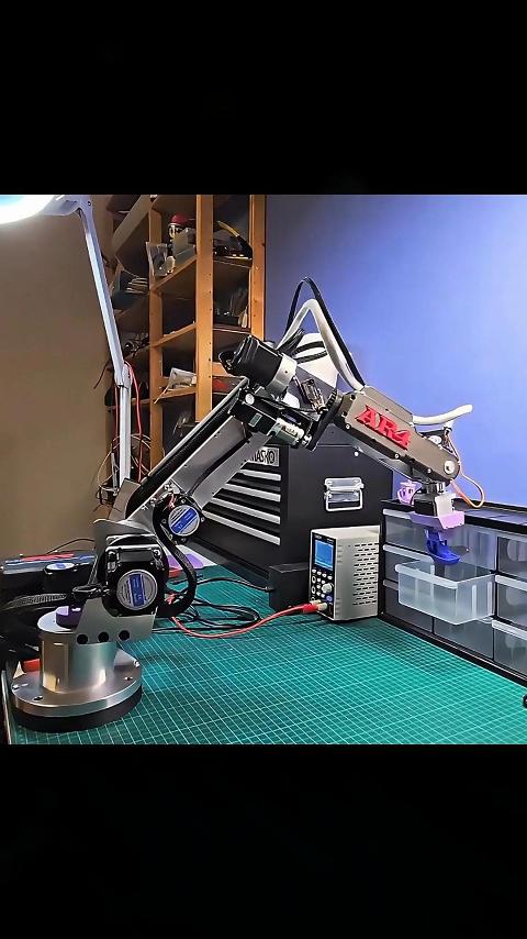 DIY六轴机械臂：一款完全开源的六轴智能机器人