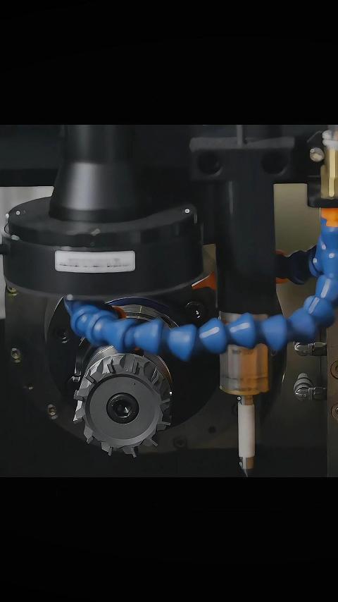 国产崛起，精密加工新纪元！新一代国产五轴激光加工中心