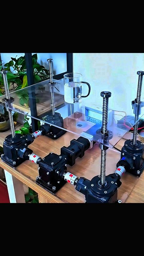 四轴同步承重升降平台 高速、高频、高精、高负载